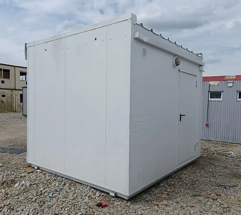 Contenedor comercial 300×350 con persianas frontales divididas - Imagen 4